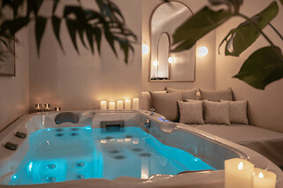 Spa Privatif & Verre  En Duo à l'hôtel Miss Fuller 4* à Paris - Lundi Au Vendredi