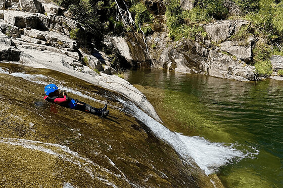 Canyoning dans le Bas Chassezac à Pied-de-Borne (48)