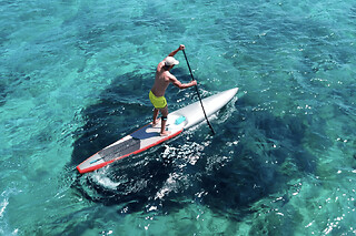 Stand-Up Paddle avec guide sur la plage d'Èze
