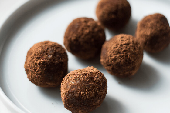 Atelier privatif fabrication de truffes en chocolat à Paris - Basse saison - mai à septembre