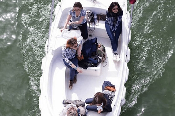 Location de bateau électrique (9 pers. max) à Strasbourg - Location Elite 1 heure