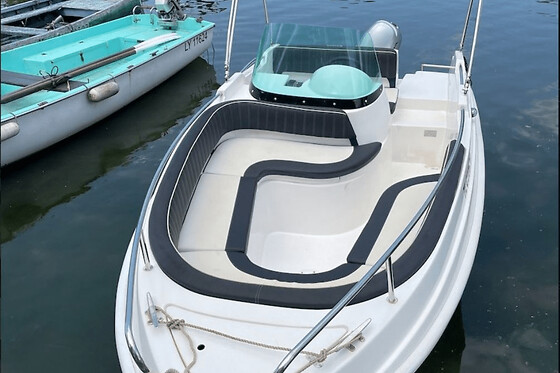 Location de bateau sans permis 6 pers. Grand Port Aix-les-Bains