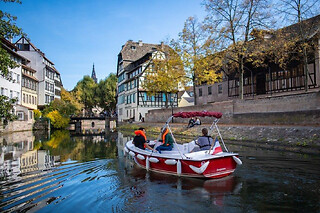 Location de bateau électrique (7 pers. max) à Strasbourg - Location Scoop 2 heures