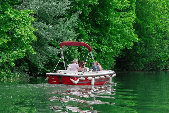 Location de bateau électrique (5 pers. max) à Bougival - Location Ace 1 heure