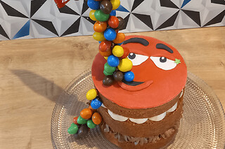 Atelier pâtisserie d'un Gravity Cake à Lorleau (27)