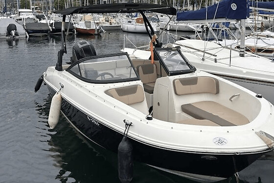 Location de bateau avec permis 7 pers. Grand Port Aix-les-Bains