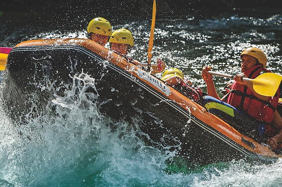 Rafting à Saint-Béat : descente ludique sur la Garonne