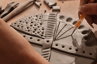 Atelier créatif de sculpture argile à la Fondation Cherqui (93)