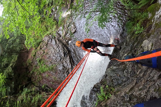 Canyoning d'initiation au canyon de Cornillou à Trémouille (15)