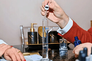 Atelier création d'un parfum prestige en duo à Paris 4ème