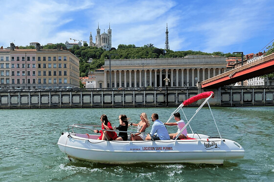 Location bateaux sans permis à Rochetaillée-sur-Saône (69) - Location 1h - Tour de l’île Roy