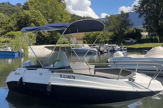 Location de bateau sans permis 5 p. Port de Mémard Aix-les-Bains