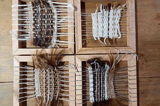 Tissage de fibres naturelles sur cadre (81)
