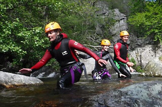 Canyoning tyrolienne splach  à Borne (07)