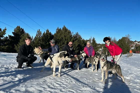 Baptême de chiens de traîneau à Camurac (11)