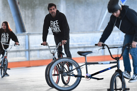 Cours de BMX Freestyle à Issy-Les-Moulineaux (92)