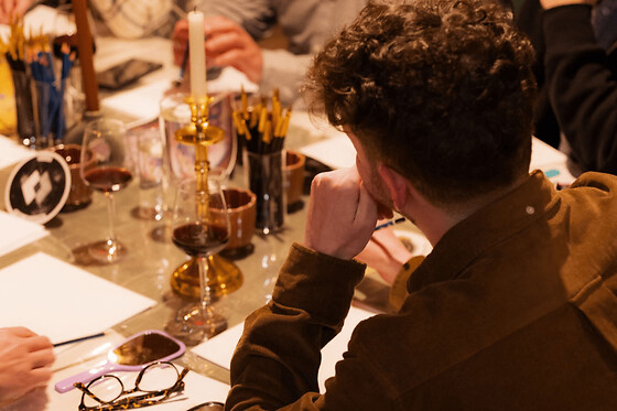 Atelier initiation à la peinture au vin rouge à Bordeaux (33)
