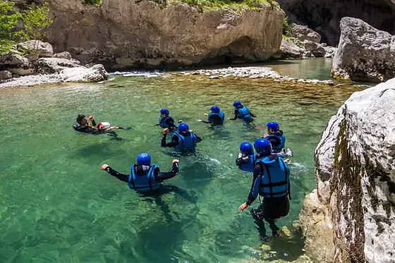 Randonnée aquatique dans le couloir Samson au Verdon (04)