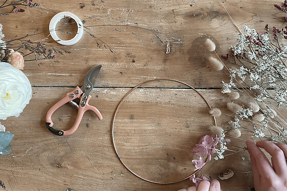 Atelier création couronne en fleurs séchées à Mouvaux (59)