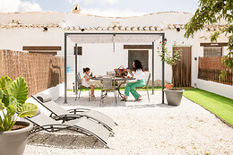 CASA CUEVA LUNA