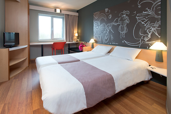 Ibis Charleroi Centre Gare - photo 1