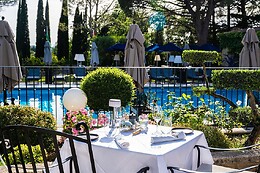 LE VALLON DE VALRUGUES HOTEL SPA & VILLAS.