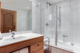 HOTEL LA VERNIAZ****