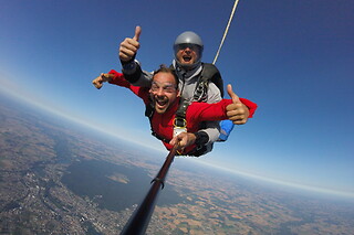 Baptême de saut en parachute - Fly attitude - Vimory (45)