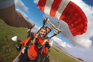 Baptême de saut en parachute - Fly attitude - Vimory (45)
