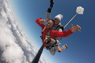 Baptême de saut en parachute - Fly attitude - Vimory (45)