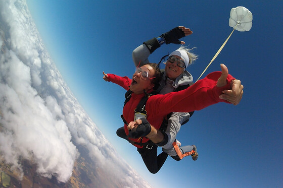 Baptême de saut en parachute - Fly attitude - Vimory (45)