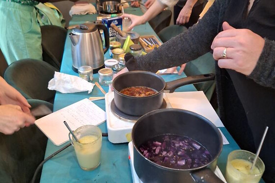 Atelier encres végétales et papeterie près de Rennes (35)