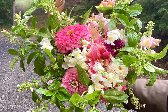 Atelier bouquet de fleurs fraiches dans une ferme près de Lyon