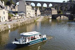 Balade sur le canal d'Ille et Rance près de Dinan (22)