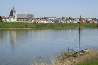 Location de Canoë à Saint-Denis-de-l'Hôtel - Parcours 18 km - Adulte - Canoë type Canadien / Confort