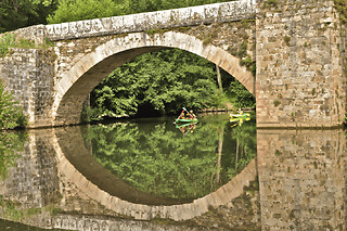 Location de Canoë Kayak  à Najac dans les gorges de l'Aveyron