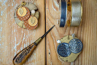 Atelier fabrication de bijoux en cuir près d'Angers (49)