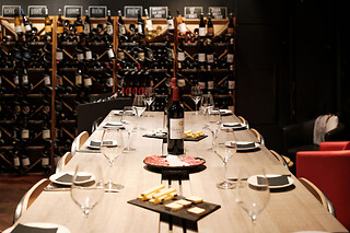 Soirée d'initiation à la dégustation de vin pour deux chez Le Vin qui Parle à Paris (75011)