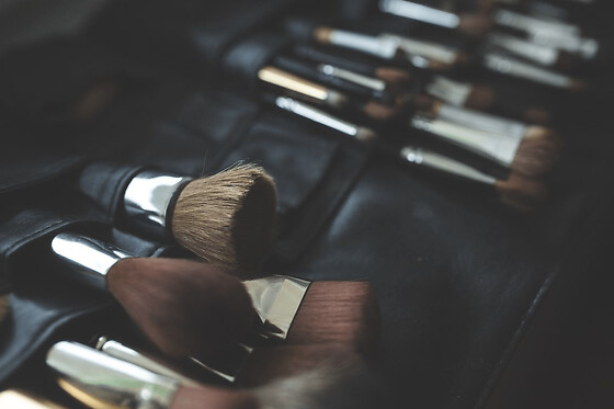 Cours de maquillage par une professionnelle à Val d'Oingt (69)