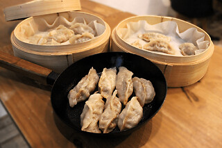 Atelier cuisine fabrication de raviolis et gyozas à Lyon