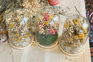 Atelier Cloche de fleurs séchées à Paris 14ème