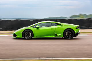 Pilotage Lamborghini Huracan (4 tours) sur le Circuit de Nogaro (2.2km)