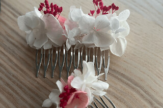 Atelier bijoux de tête en fleurs à Paris 12ème - Tarif parent/enfant