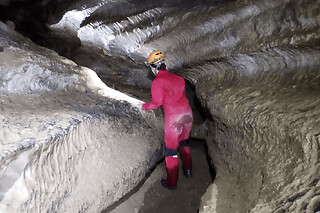 Spéléologie dans la Grotte de Saurat (09)