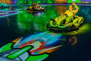 Karting indoor en réalité augmentée à Pontault-Combault (77) - 1 partie - 15mn