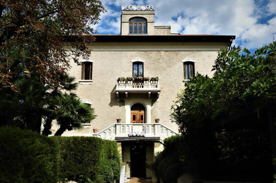 Decò Hotel - photo 1