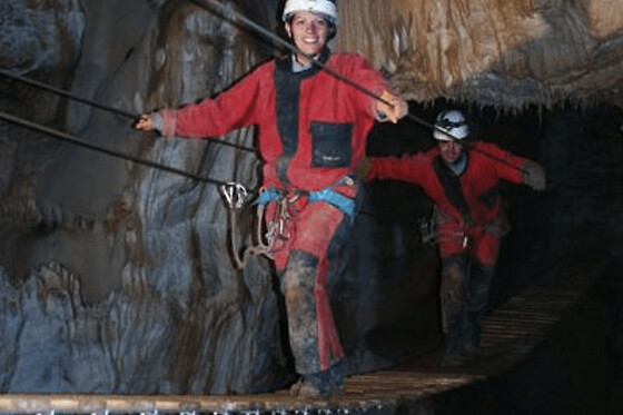 Via Souterrata : Via Ferrata Spéléologie en grotte à Caille (06)