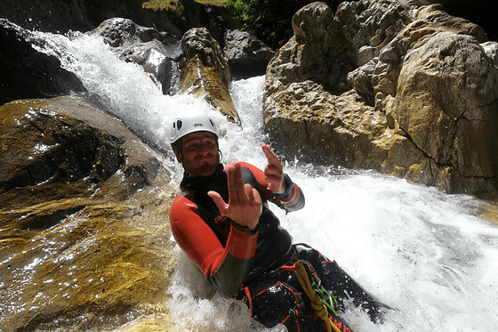 Canyoning initiation au canyon de l'Eau Rousse (73)