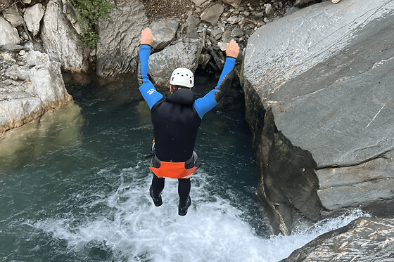 Canyoning initiation au canyon de l'Eau Rousse (73)
