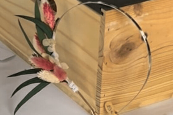 Atelier couronne de Tête en fleurs séchées à Paris 12ème - Tarif parent/enfant